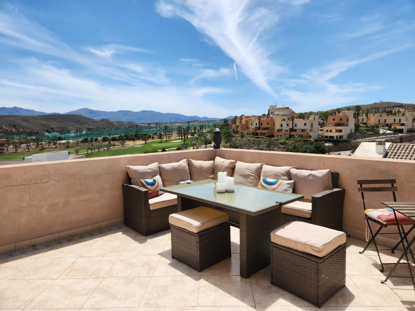 Atico Esquinero Con Preciosas Vistas Al Valle Del Este Golf Con Piscina Comunitaria! Vera Exterior foto